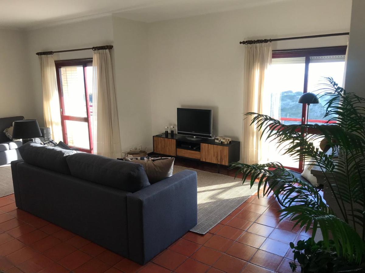 Beachfront Apartment With Swimming Pool Mindelo Kültér fotó